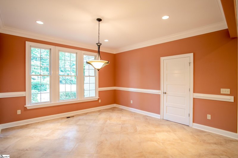 Property image 4 at 6 Country Squire Court, Greenville, SC 29615