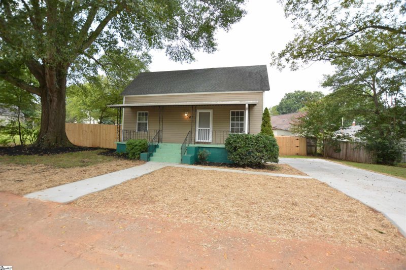 Property image 3 at 107 Conyers Street, Greenville, SC 29609