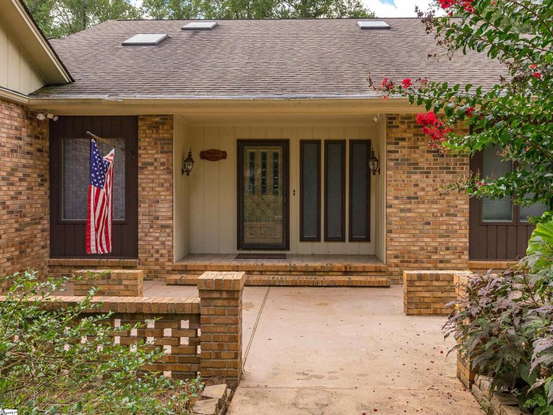 Property image 3 at 905 Meadow Lane, Anderson, SC 29621