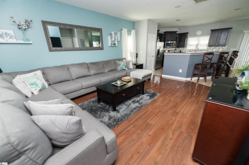 Property image 2 at 539 Branch Wood Drive, Boiling Springs, SC 29316