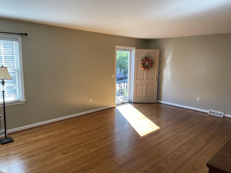 Property image 4 at 815 Edwards Road, Greenville, SC 29615