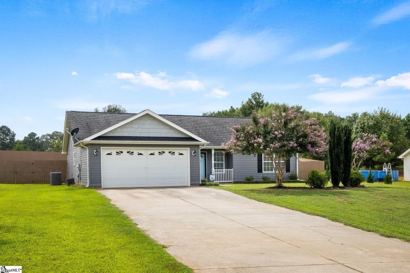 Property image 2 at 103 Havenshire Place, Belton, SC 29627