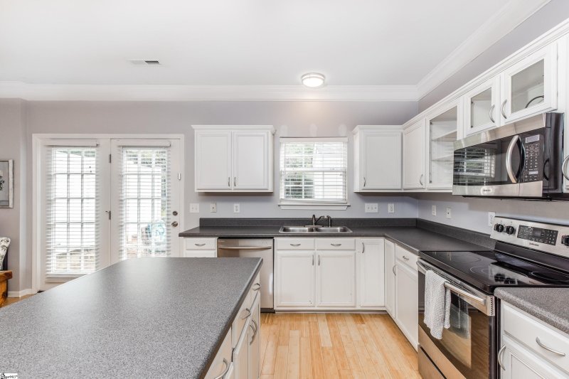 Property image 3 at 126 Spring Crossing Circle, Greer, SC 29650