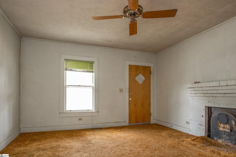 Property image 2 at 15 HAYNESWORTH Street, Greenville, SC 29611