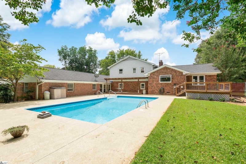 Property image 4 at 1 Hillsborough Drive, Greenville, SC 29615