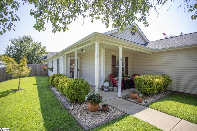 Property image 2 at 5 Beauregard Court, Greer, SC 29651