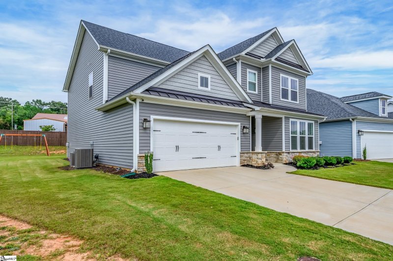 Property image 2 at 308 Kelby Street, Travelers Rest, SC 29690