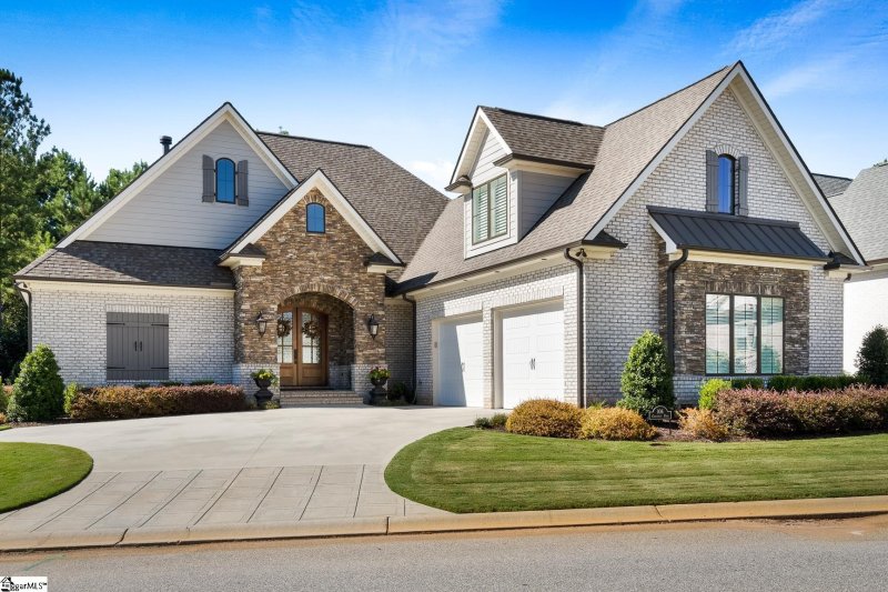 Property image 2 at 106 Chestnut Pond Lane, Simpsonville, SC 29681