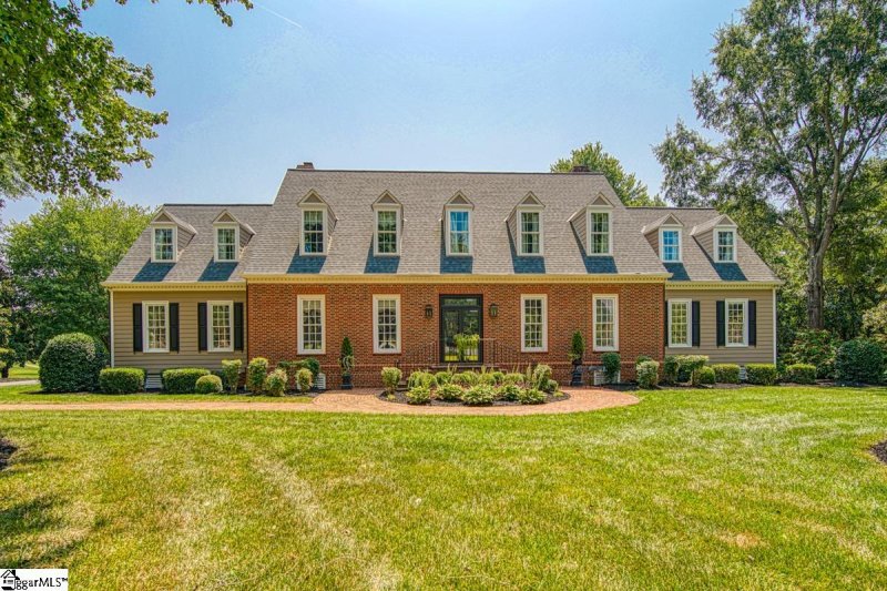 122 Twin Lakes Drive