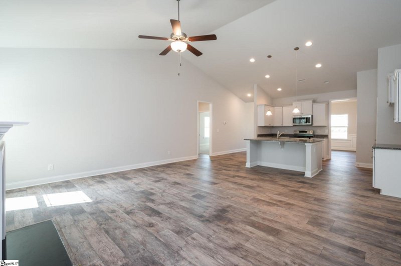 Property image 4 at 712 Butterfly Lake Court, Greenville, SC 29605