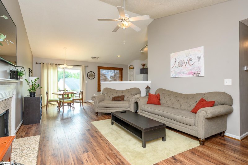 Property image 3 at 603 Bramford Way, Simpsonville, SC 29680