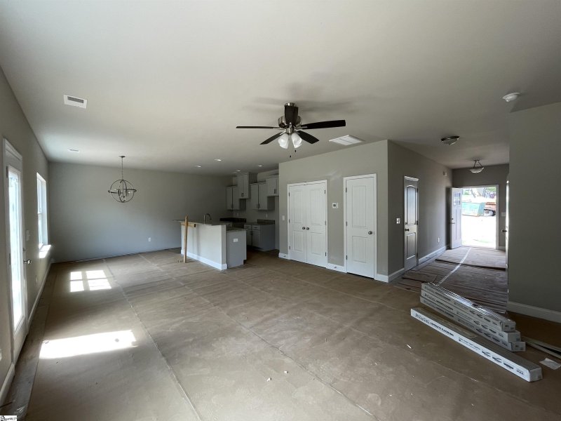 Property image 2 at 235 Rosewood Circle, Duncan, SC 29334