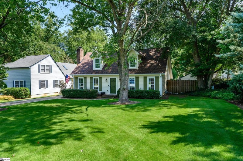 Property image 3 at 104 Lindmont Drive, Greenville, SC 29607