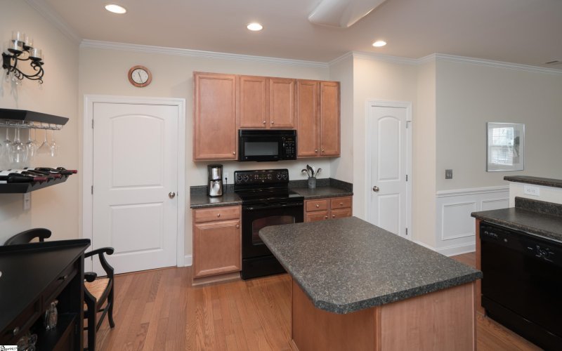 Property image 5 at 239 Louisville Drive, Greenville, SC 29607