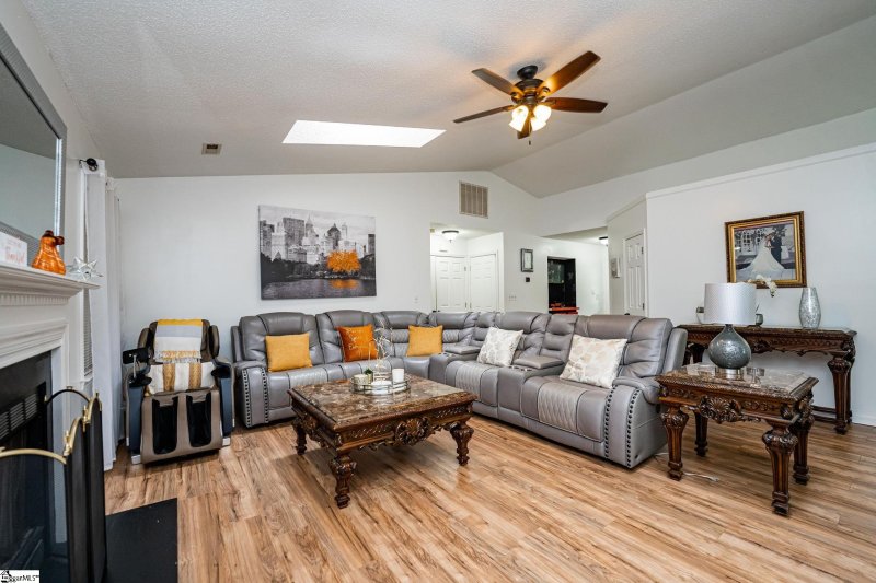 Property image 5 at 26 Boxelder Lane, Simpsonville, SC 29680