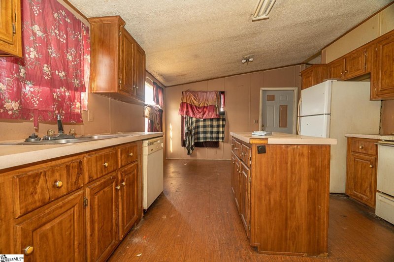 Property image 5 at 303 Labonte Drive, Piedmont, SC 29673-7894