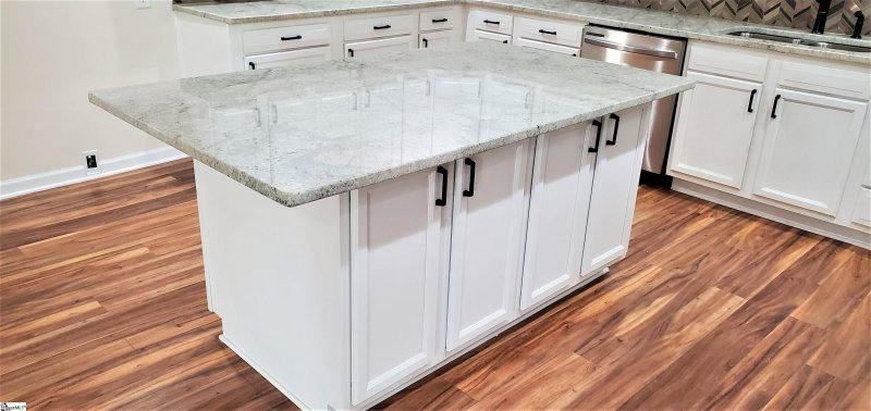 Property image 4 at 221 Fairfield Drive, Mauldin, SC 29662