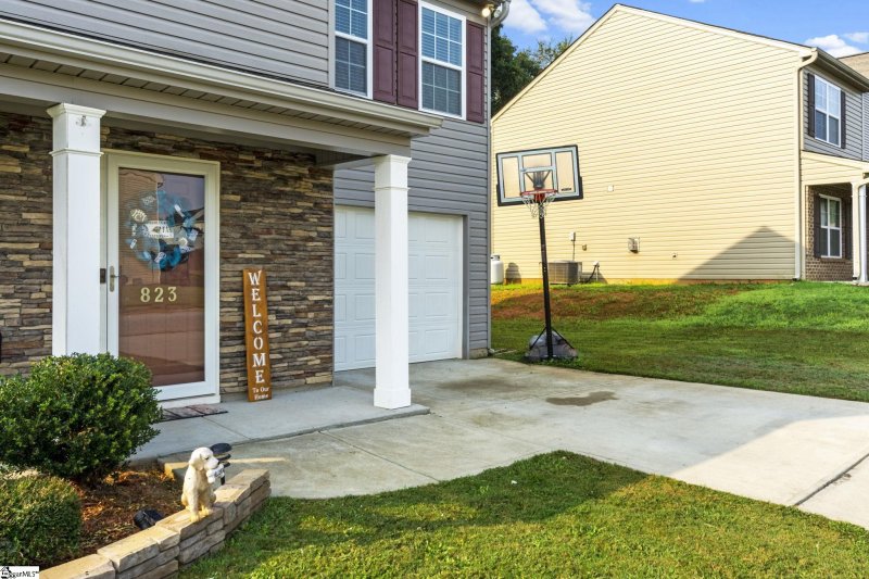 Property image 3 at 823 Markham Circle, Moore, SC 29369