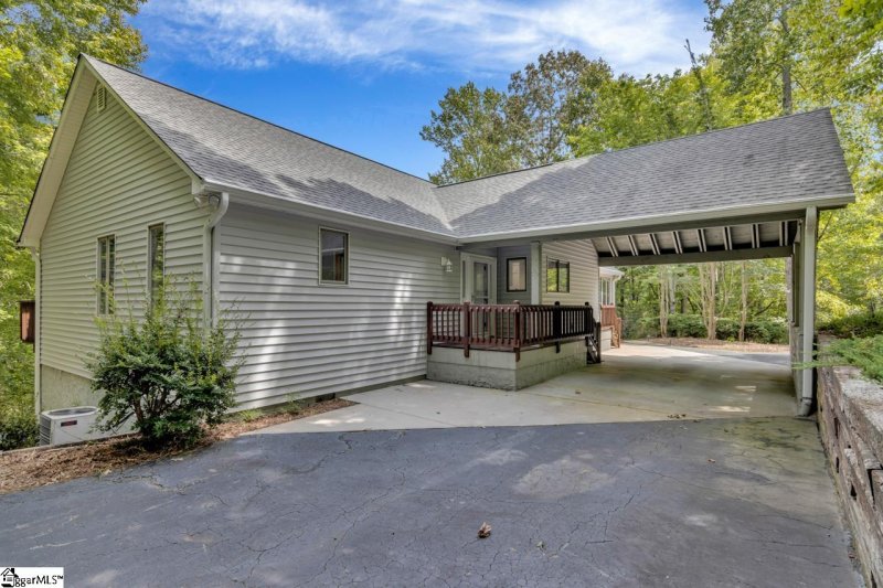 Property image 2 at 13 Westwind Court, Salem, SC 29676