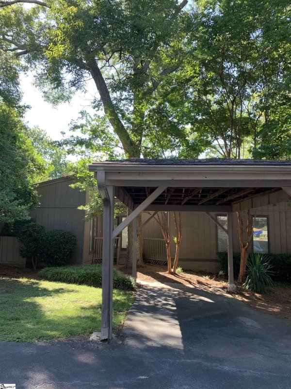 Property image 2 at 121 Inglewood Way, Greenville, SC 29615