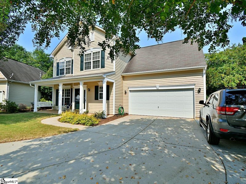 Property image 2 at 528 Laurel Meadows Parkway, Greenville, SC 29607