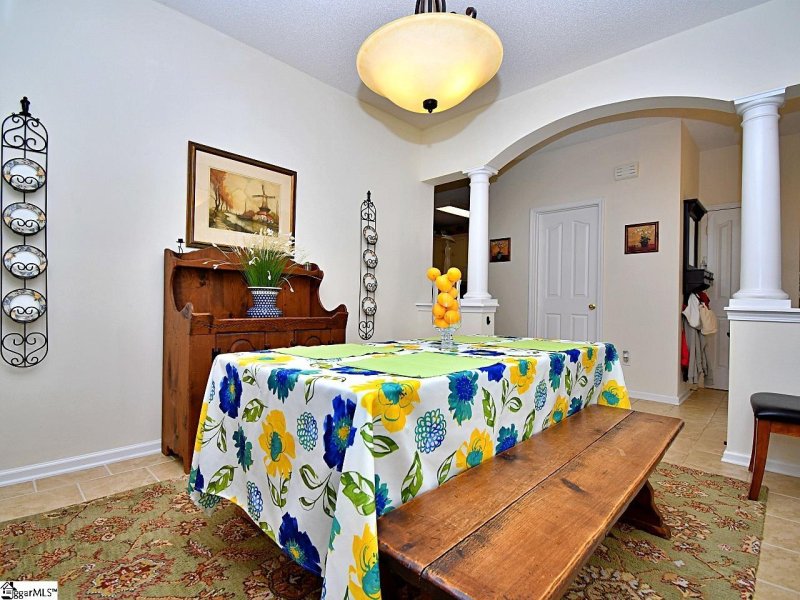 Property image 4 at 528 Laurel Meadows Parkway, Greenville, SC 29607