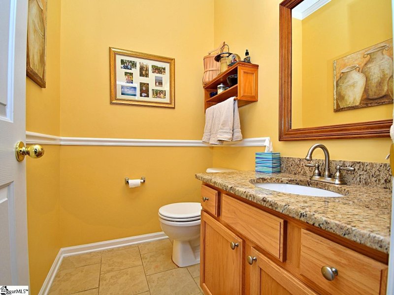 Property image 5 at 528 Laurel Meadows Parkway, Greenville, SC 29607