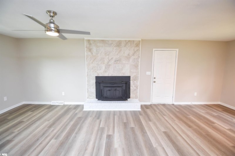 Property image 3 at 217 Redwood Drive, Easley, SC 29642