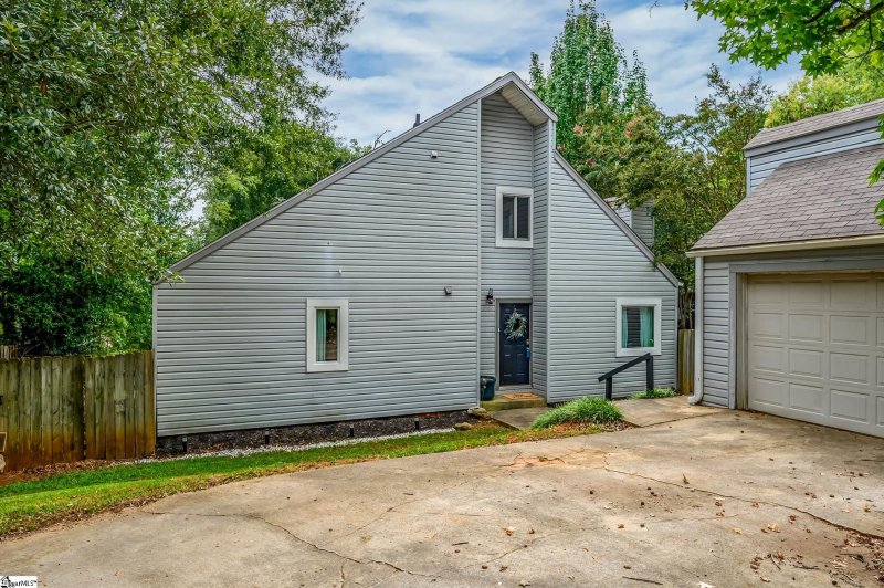 Property image 2 at 1006 Winterfield Place, Taylors, SC 29687
