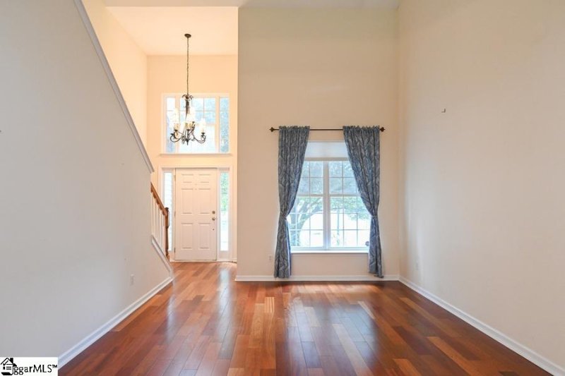 Property image 4 at 14 Knoll Ridge Drive, Greer, SC 29650