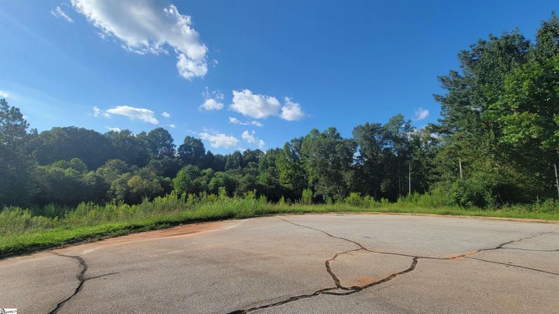 Property image 4 at 121 Huntcliff Court, Easley, SC 29642