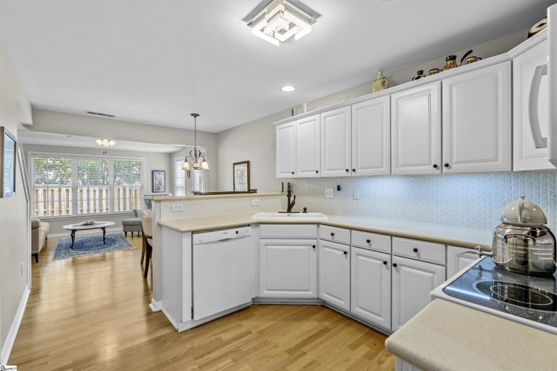 Property image 4 at 200 Chadwyck Court, Greenville, SC 29615