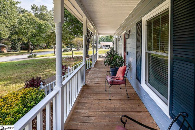 Property image 4 at 504 Cambridge Drive, Spartanburg, SC 29301