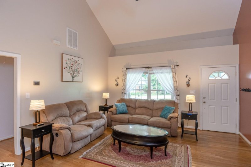 Property image 5 at 115 Brooklawn Drive, Fountain Inn, SC 29644