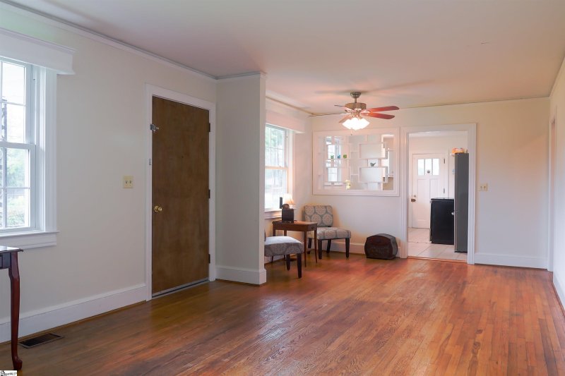 Property image 4 at 17 Cole Road, Greenville, SC 29611