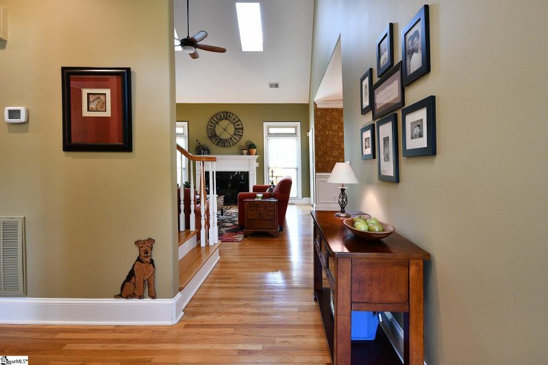 Property image 2 at 8 Green Arbor Lane, Greenville, SC 29615