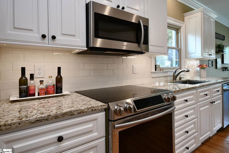 Property image 5 at 8 Green Arbor Lane, Greenville, SC 29615