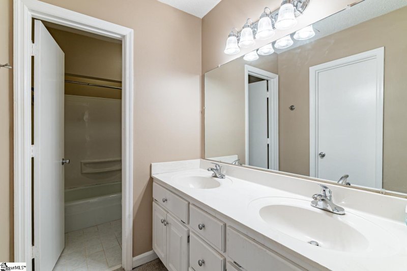 Property image 4 at 3106 Bethel Road, Simpsonville, SC 29681