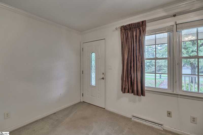 Property image 5 at 301 Kingsberry Drive, Easley, SC 29642