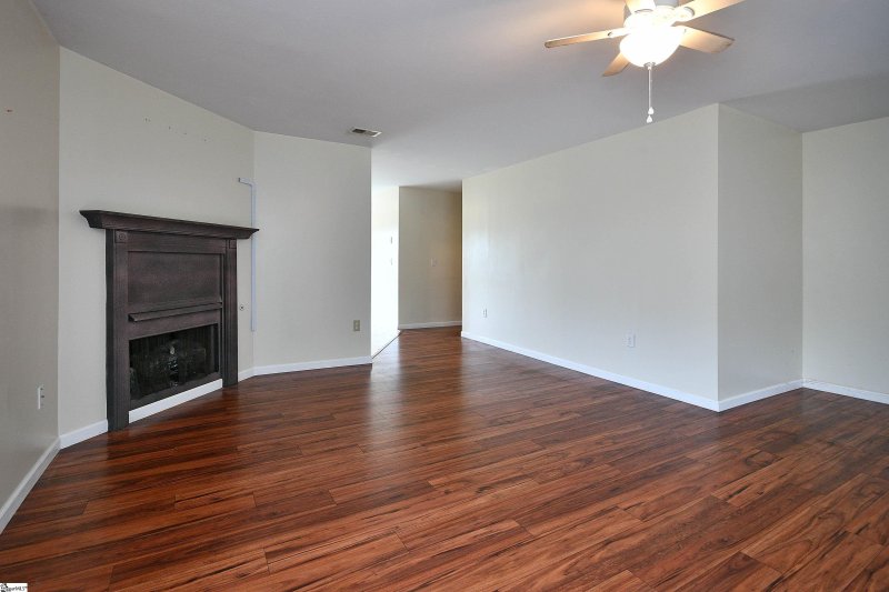 Property image 5 at 113 McScott Court, Easley, SC 29640