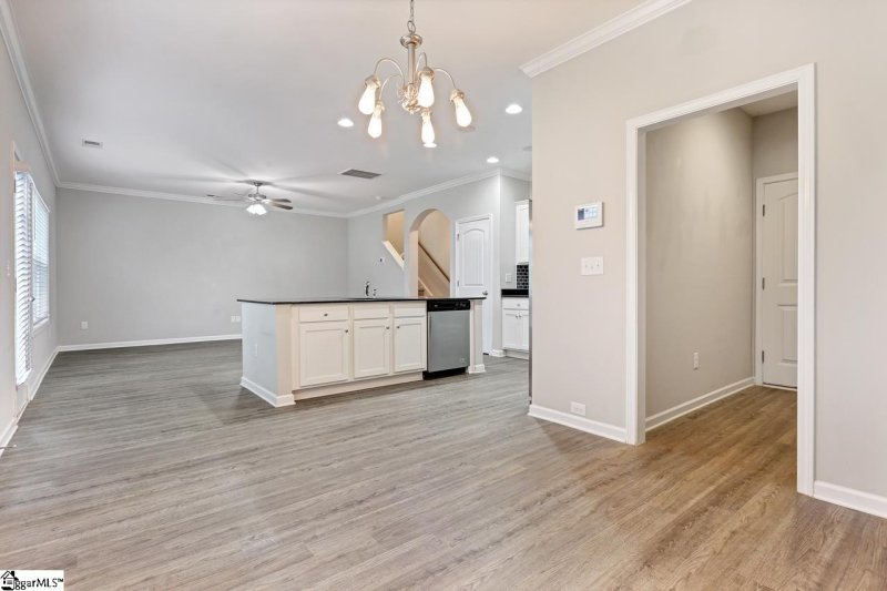 Property image 4 of 305 Rossmoor Court in Wilson Farms, Duncan, SC 29334