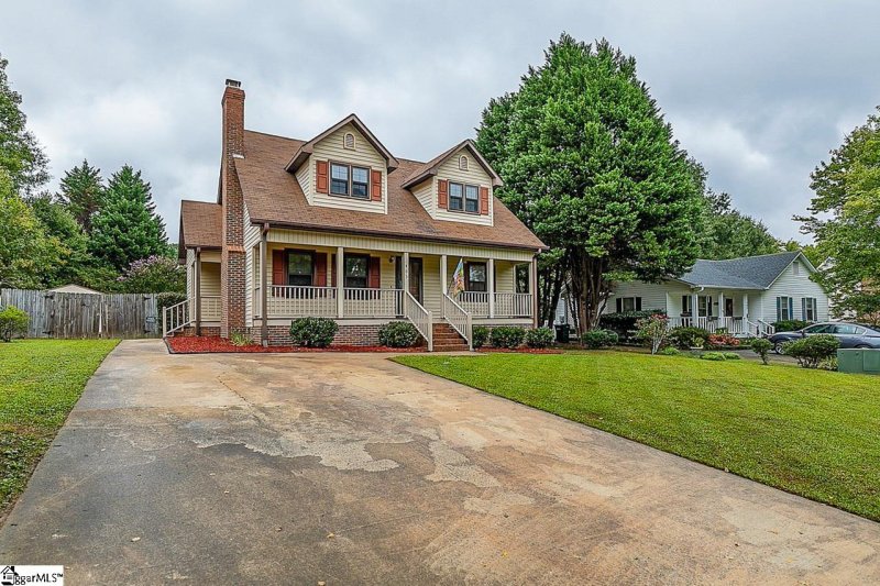 Property image 3 at 403 Oakcreek Drive, Easley, SC 29642-3544