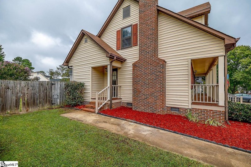 Property image 4 at 403 Oakcreek Drive, Easley, SC 29642-3544
