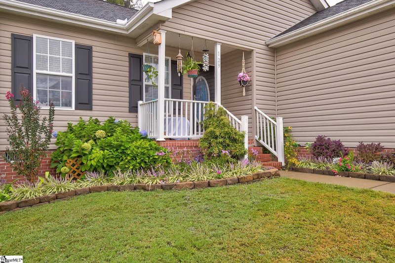 Property image 4 at 129 Cosmos Lane, Greer, SC 29651