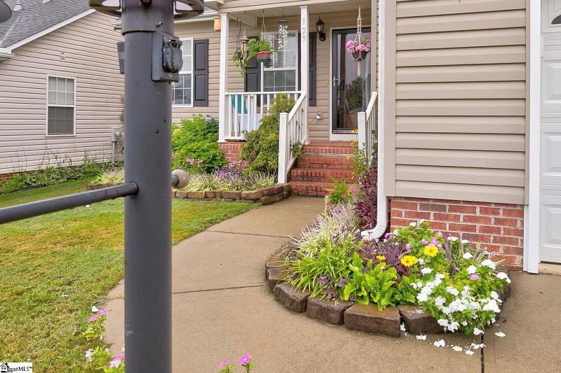 Property image 5 at 129 Cosmos Lane, Greer, SC 29651