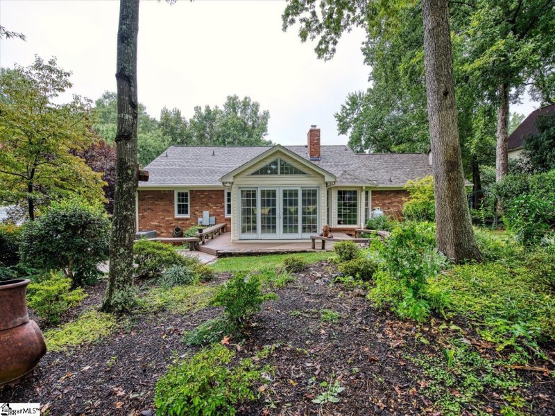 Property image 3 at 23 Bernwood Drive, Taylors, SC 29687-6301