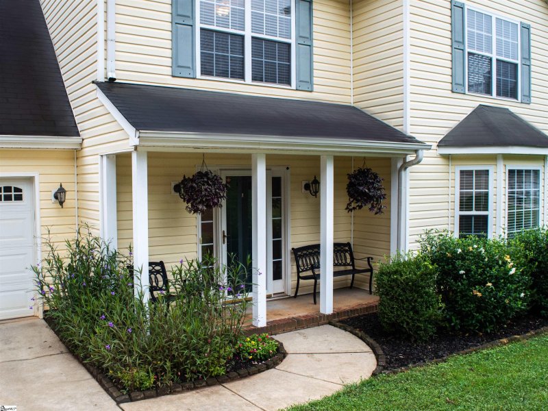 Property image 3 at 709 Canton Court, Greer, SC 29651