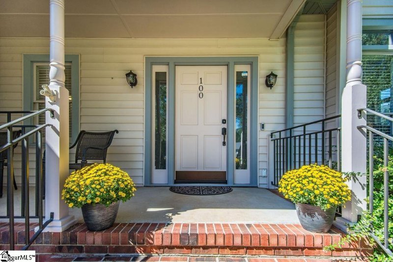 Property image 2 at 100 W Stablegate Road, Greenville, SC 29615
