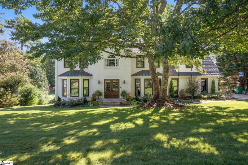 Property image 2 at 204 Ledgewood Way, Greenville, SC 29609