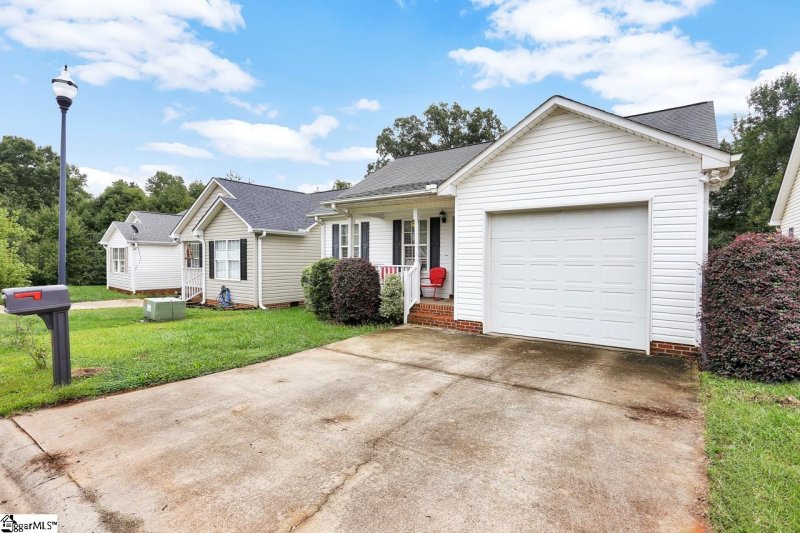 Property image 2 at 206 Cosmic Court, Greer, SC 29651